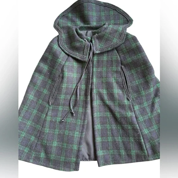 Retired American Girl Samantha’s Winter Story Outfit - Picture 2 of 7